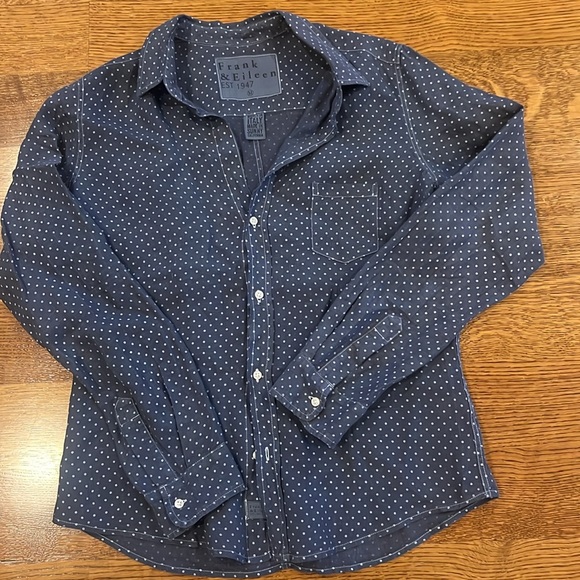 Frank & Eileen Button-Up Women’s Medium Barry Style - Picture 3 of 7